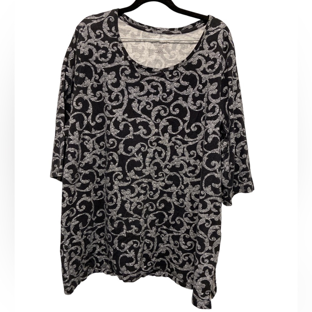 Catherine’s Easy Fit 3/4-Sleeve Scoopneck Tee Black & White Size 18
